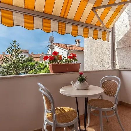 Rina B4 Apartment Porec
